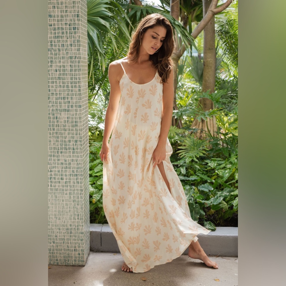 NWT CITRINE LETA DRESS // TAN REEF